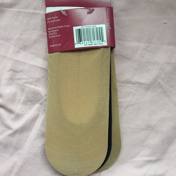 NWT 3 Pack (2 tan, 1 black) Aerosoles Shoe Liners - Picture 2 of 3
